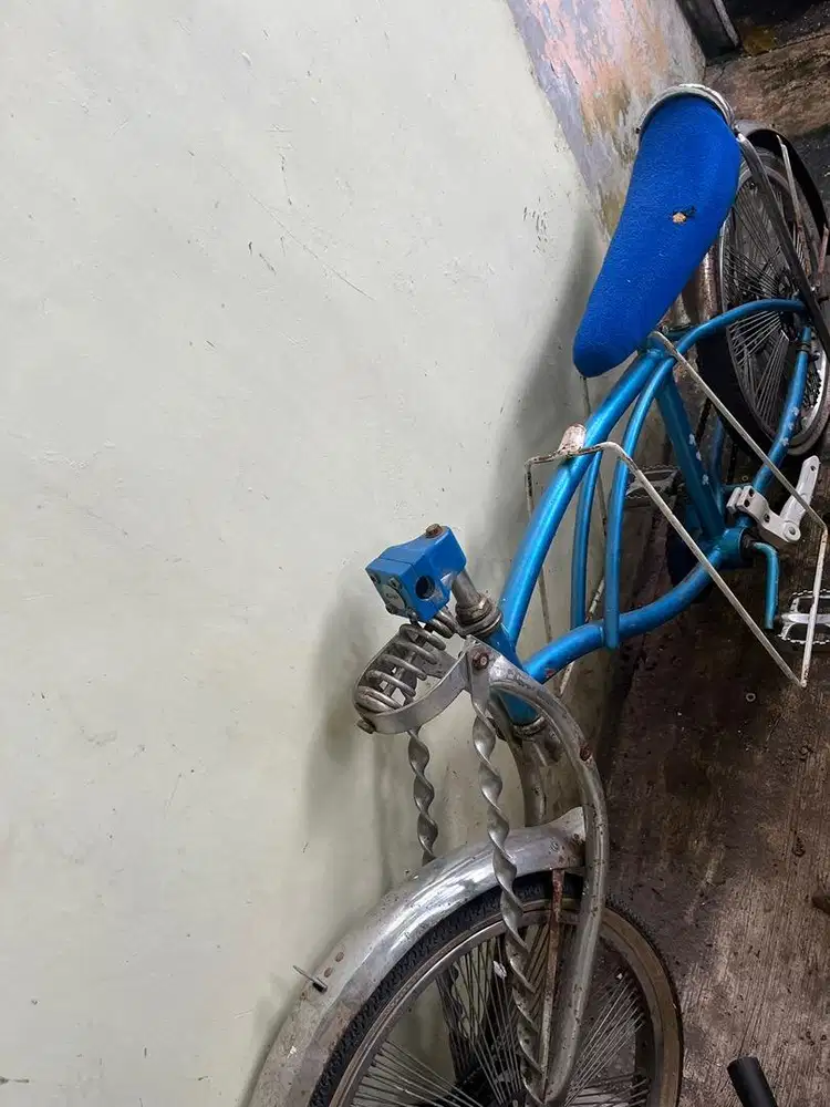 Sepeda Lowrider