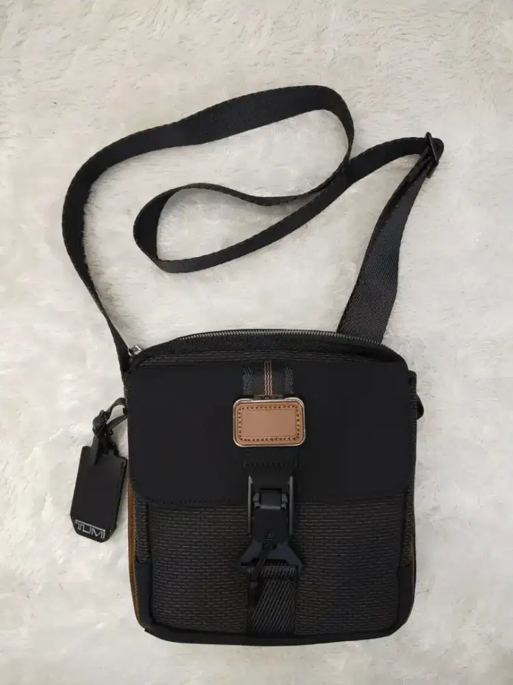 Luxury TUMI slingbag paling keren dengan design tercakep