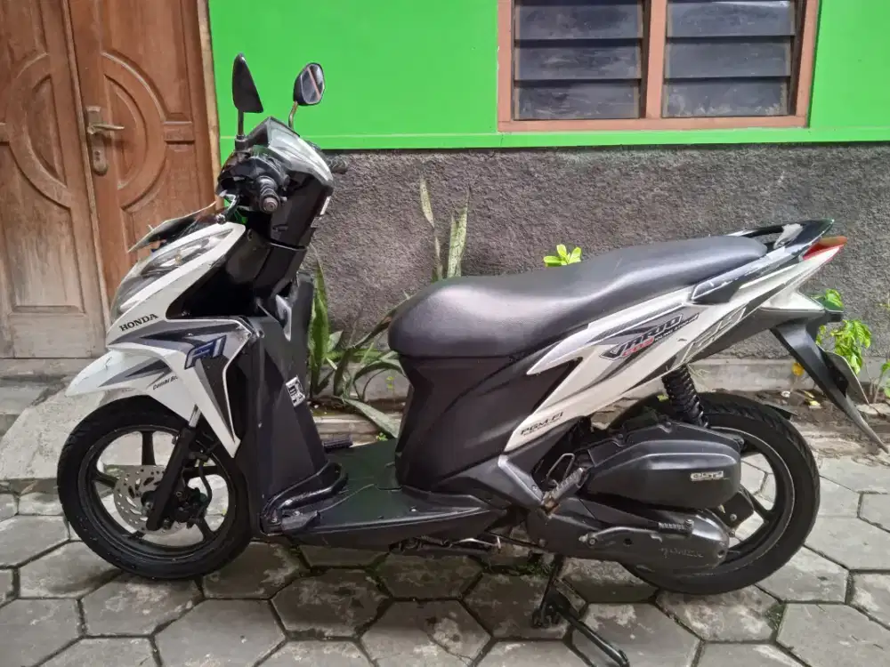 Motor honda vario 125cc tahun 2013
