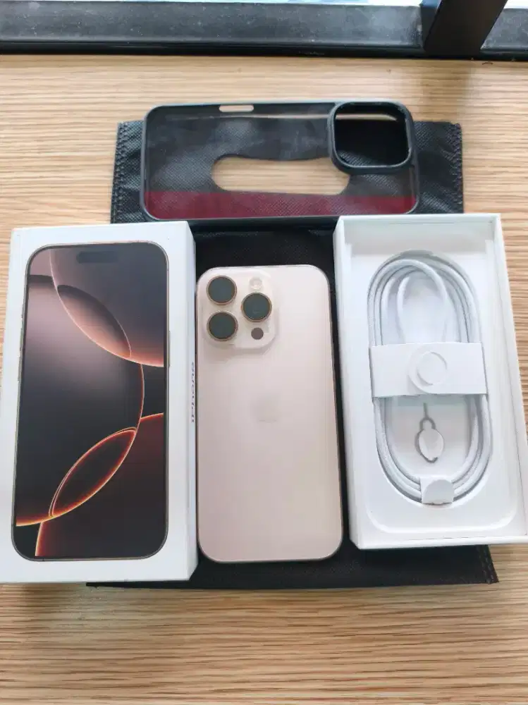 iPhone 16 pro 256gb like new