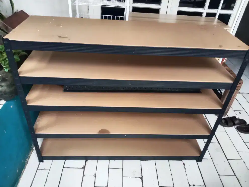 Jual Rak Besi 5 Susun.kondisi baru.