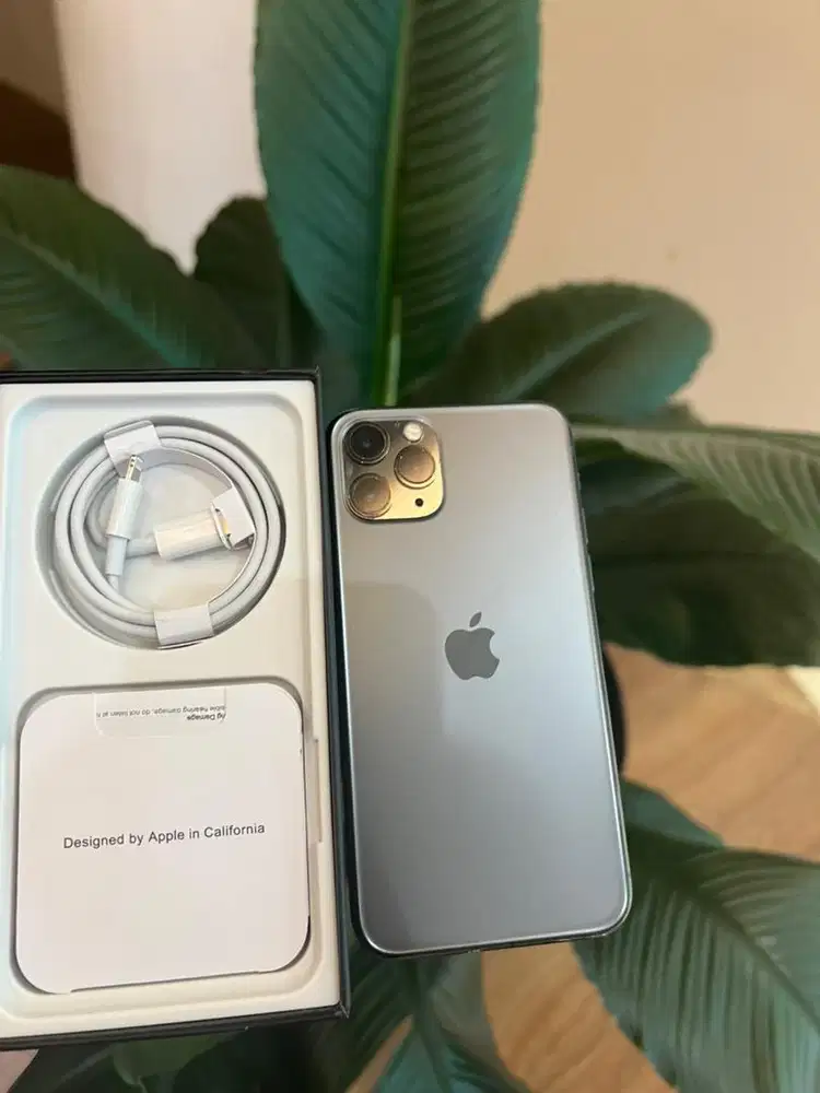 iphone 11 pro 256gb sayang dapat  baru