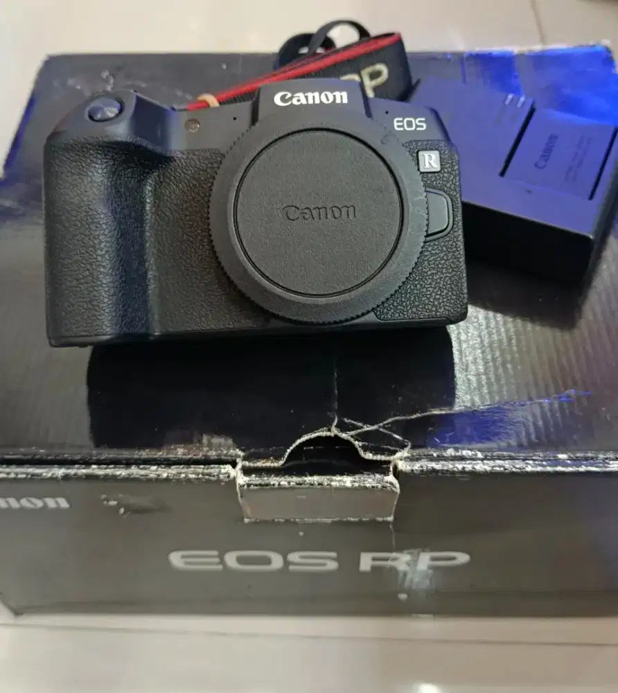 Camera Canon EOS RP