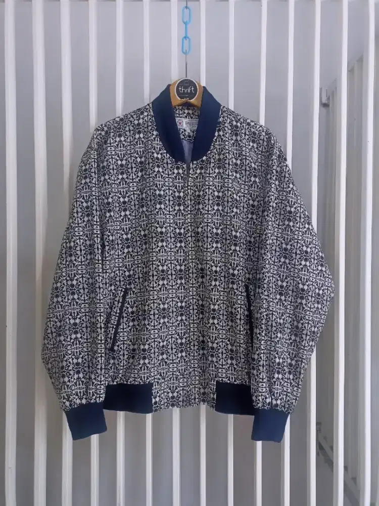 BOMBER AOP BY SPIL BUG