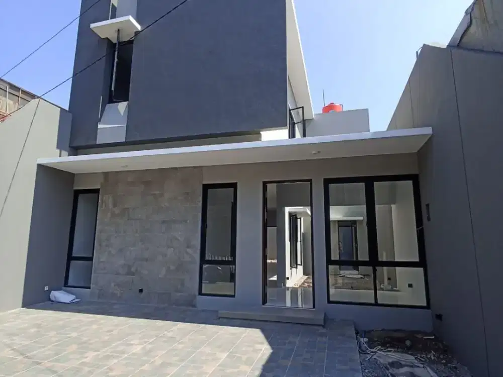 Dijual Rumah Baru 2 Lantai Lokasi Strategis Dekat dengan Jalan Tol dan Pusat Kota