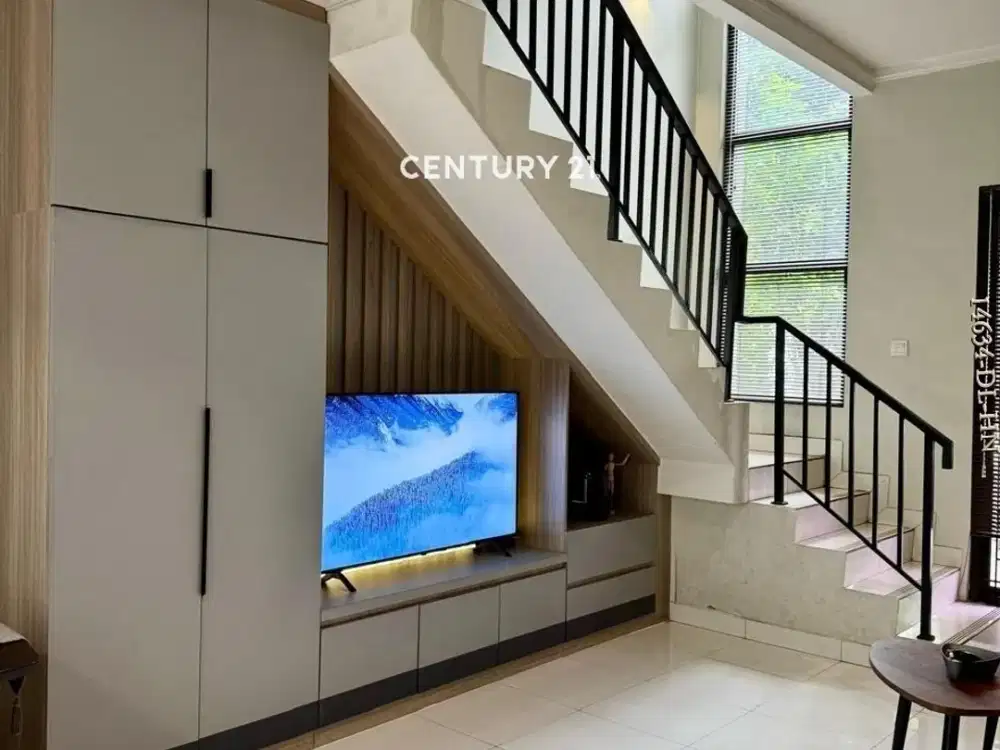 Rumah dijual siap huni semi furnished di Discovery Bintaro Jaya Sektor 7