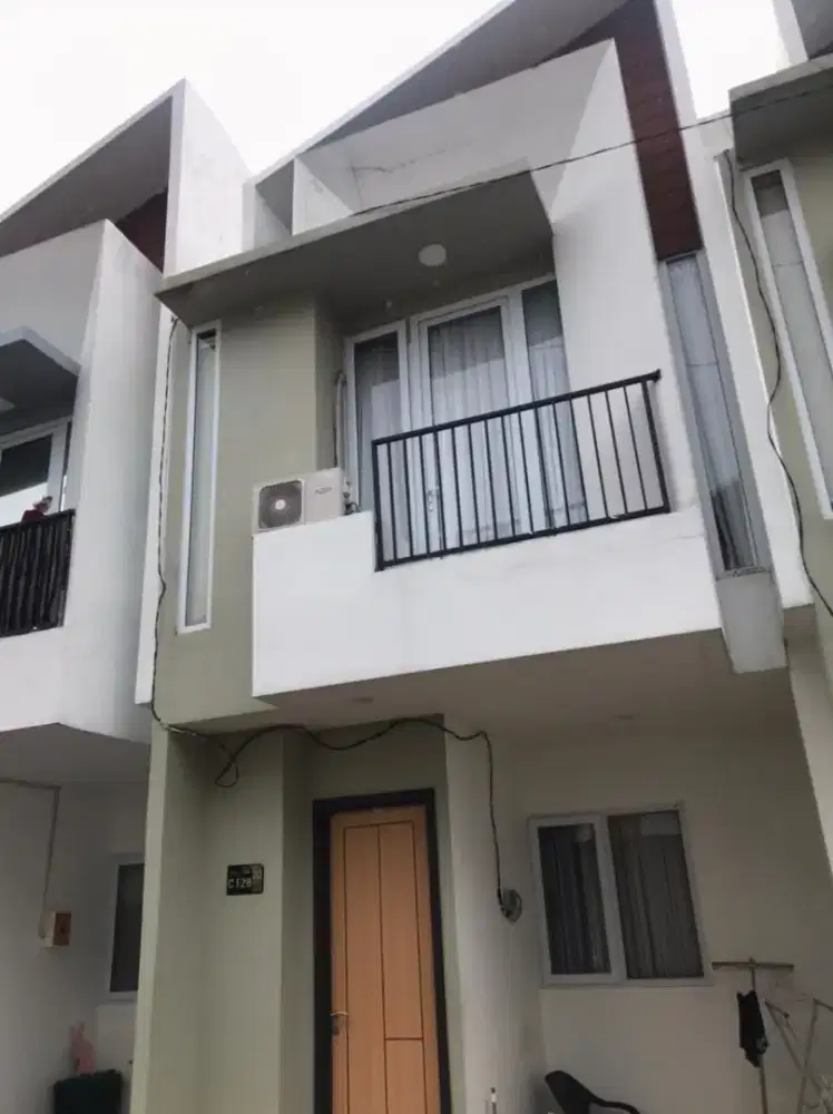 Rumah 2 lantai 3jt an dekat gerbang tol Sentul 2