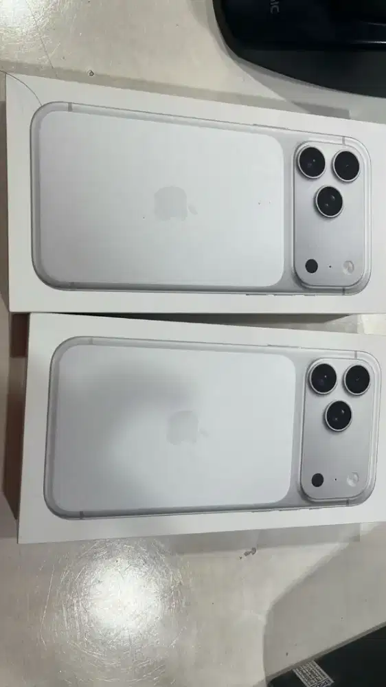 iPhone 17 Pro max 256 silver iBox NEW