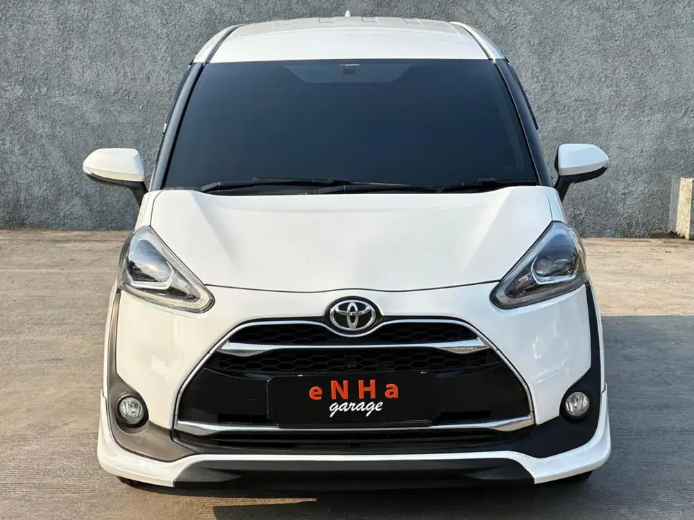 Toyota Sienta type Q Matic