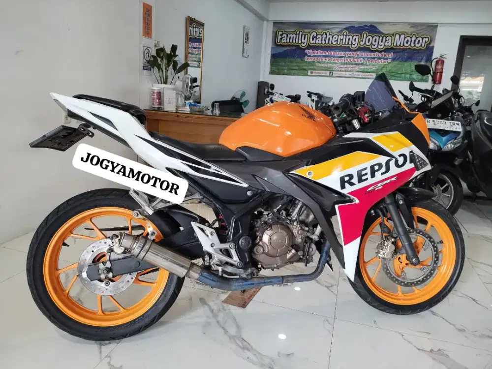 [B] CBR 150 REPSOL 2018