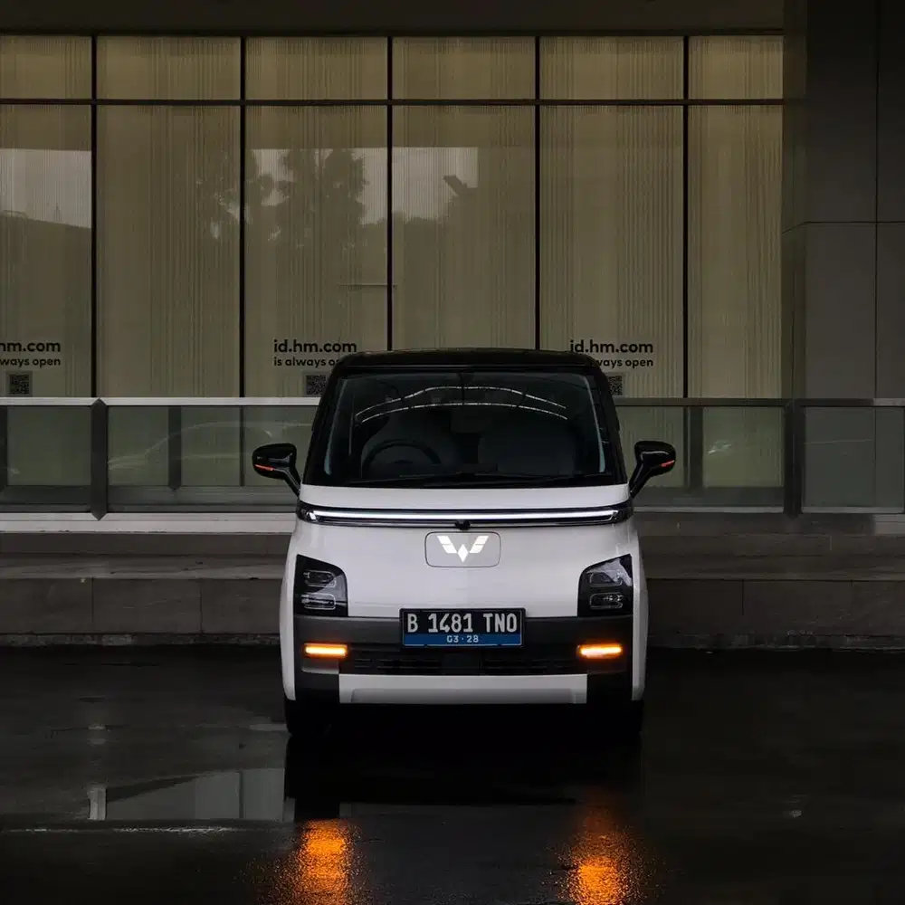 Harga Cash Wuling Air EV Long Range Pro 300 KM WHITE 2023 Listrik