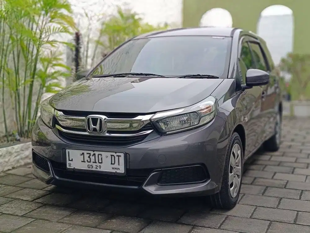 mobilio 2019 tgn1 km30rb asli istimewa