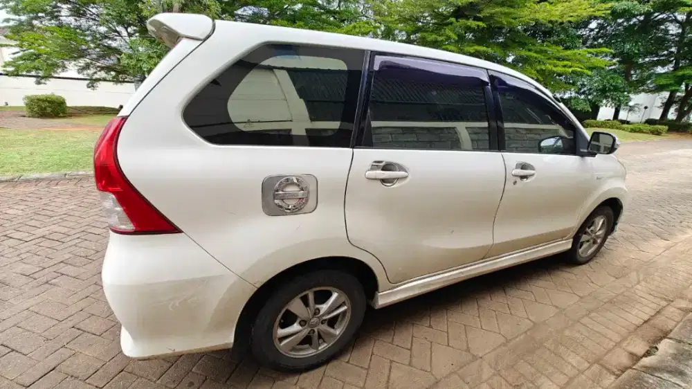 Jual mobil all new Veloz tahun 2012