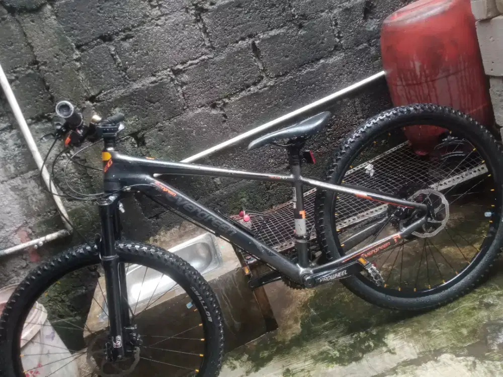 Sepeda MTB sepeda gunung merk Evergreen
