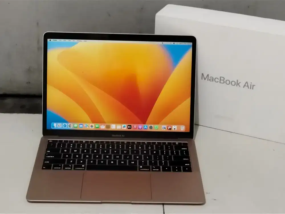 MACBOOK AIR RETINA 2019  intel core i5
RAM 8GB SSD 128GB ROSE GOLD