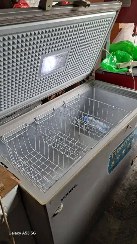 Freezer modena 300 liter