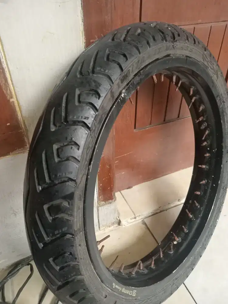 Vleg cham dan ban corsa