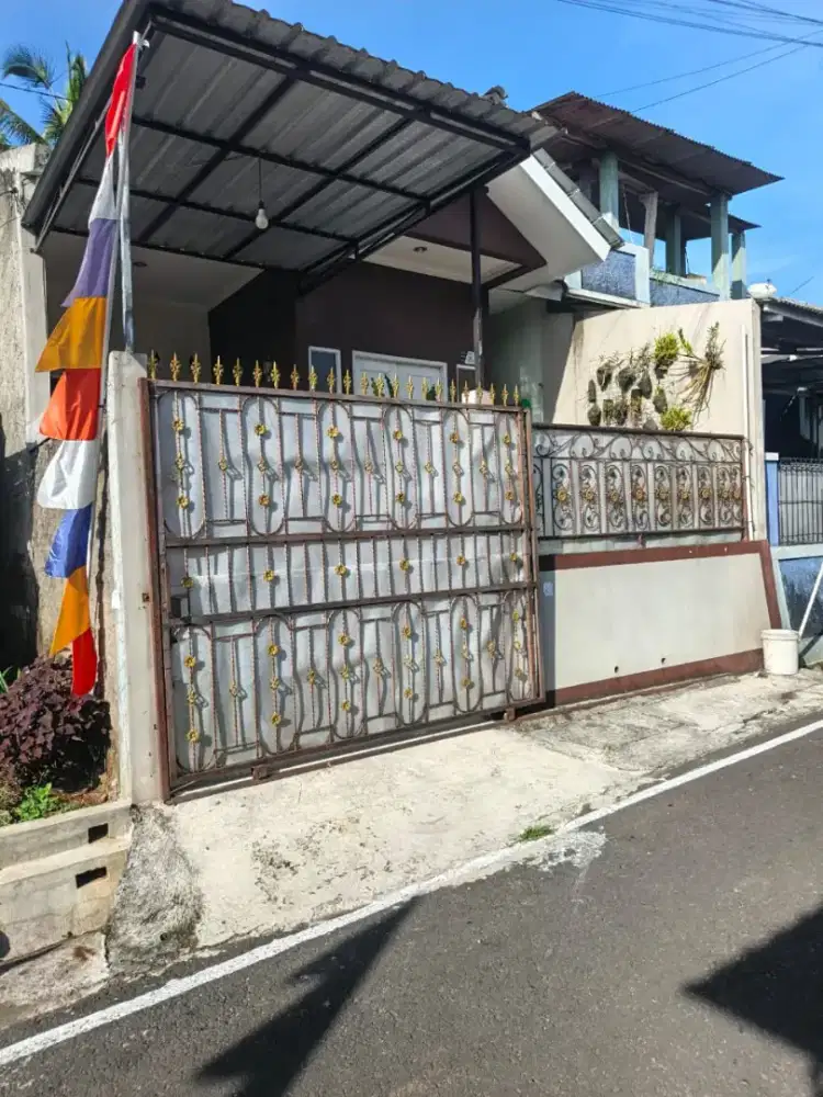 Disewakan rumah dan perabotannya