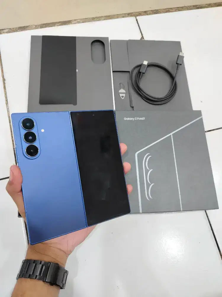 Samsung Z Fold 7 12/512 Blue fullset garansi resmi SEIN