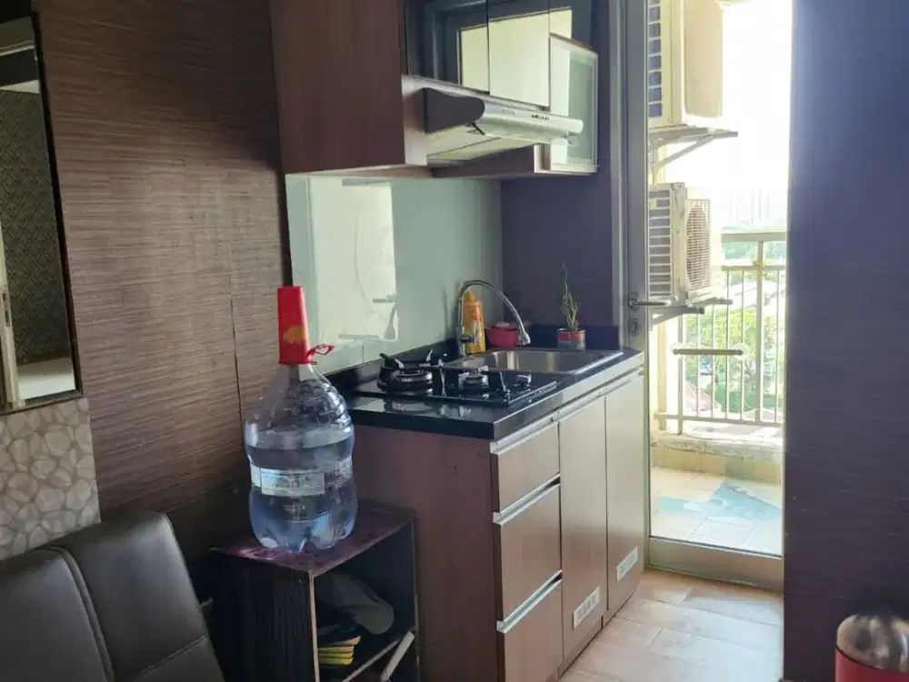 disewa apartemen green lake sunter,2BR  furnished,view city,hadap utaraAC 2 dan waterheater,best view