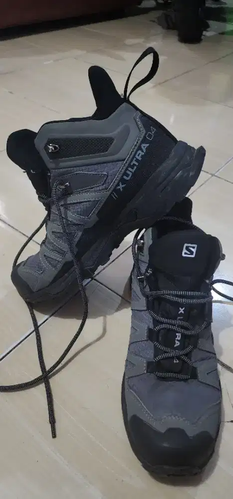 SEPATU OUTDOOR SALOMON X ULTRA 04 Size 42