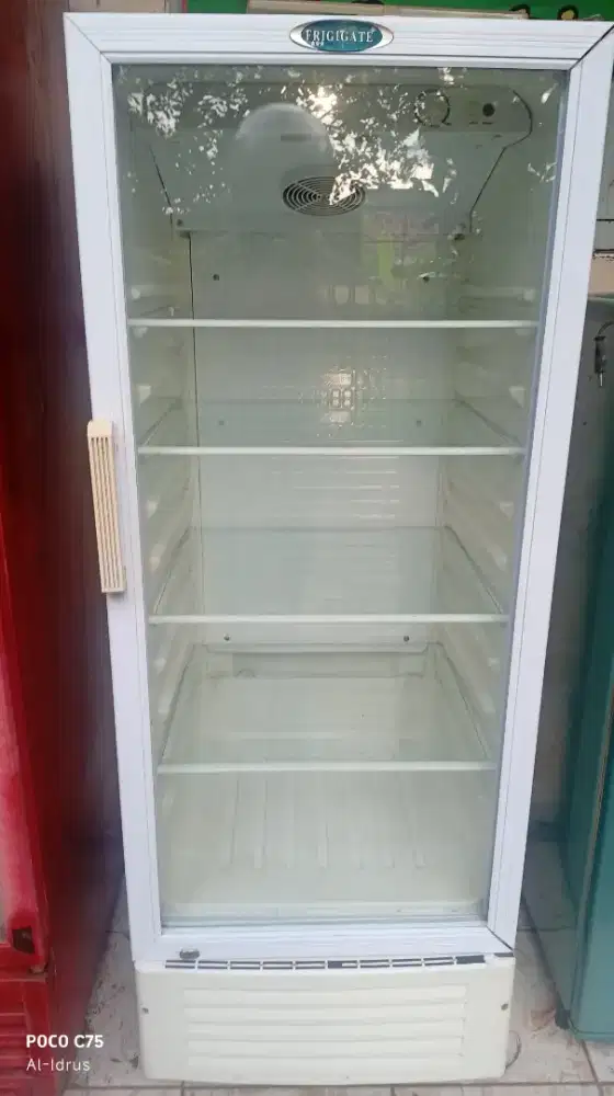 Showcase Frigate 4 Rak