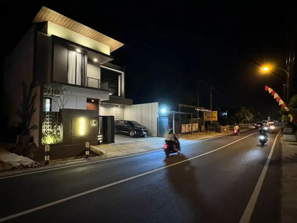 Dijual rumah cantik full furnishead 2 lantai di jalan kapten haryadi sleman yogyakarta