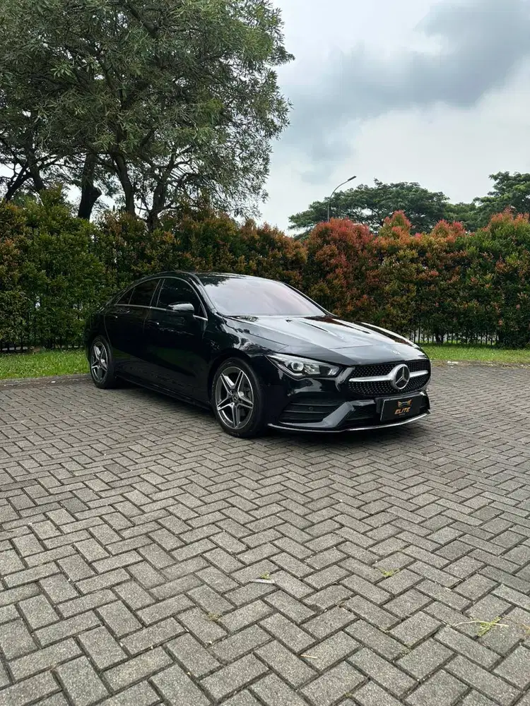 Mercedes Benz CLA 200 AMG 2023