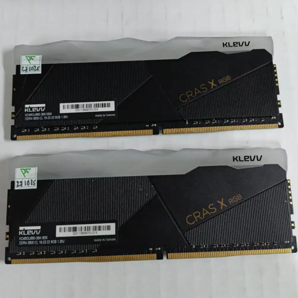 RAM KLEVV DDR4 CRASS X RGB 3600MHz 16GB