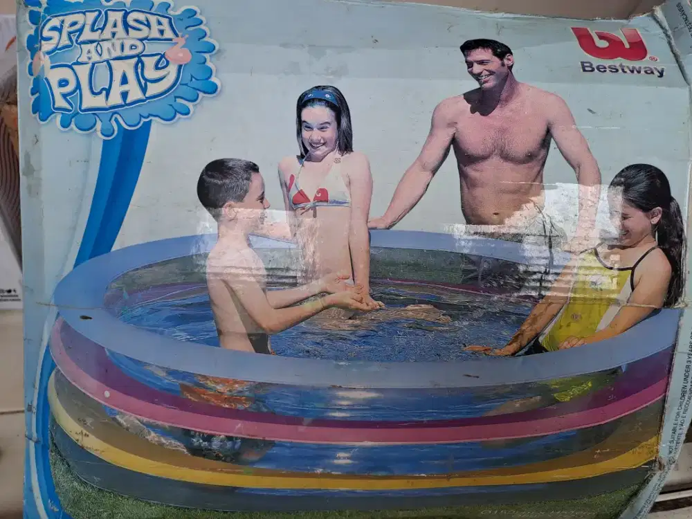 Kolam renang plastik