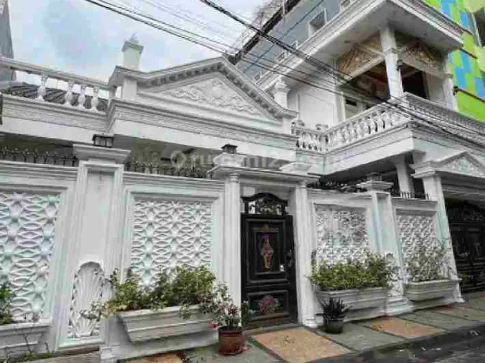 Rumah Bagus, Asri, siap huni di Duren Sawit, Jakarta Timur