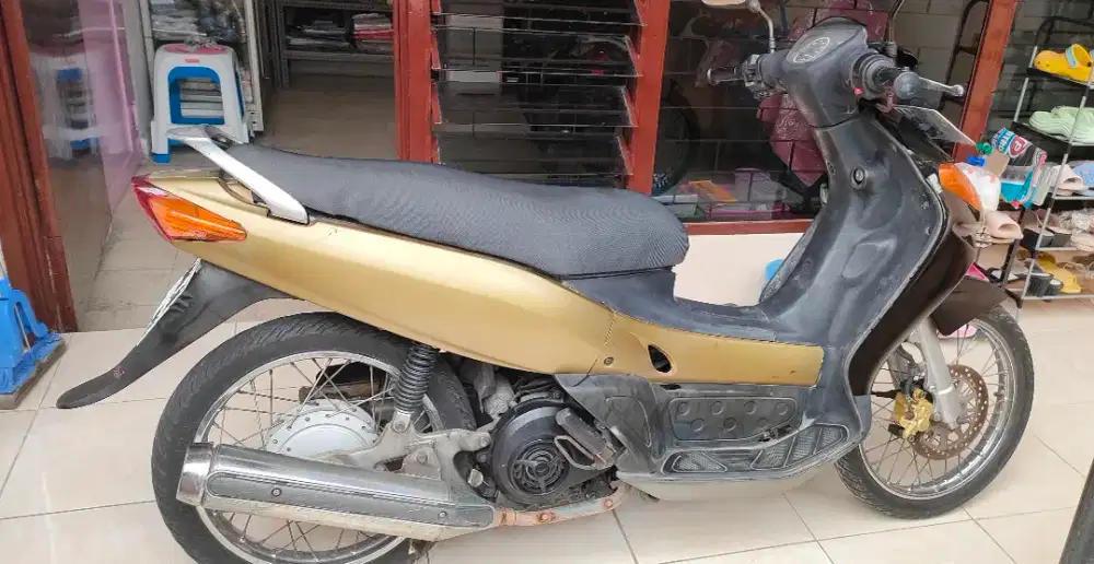 Yamaha Nuovo Thn 2004