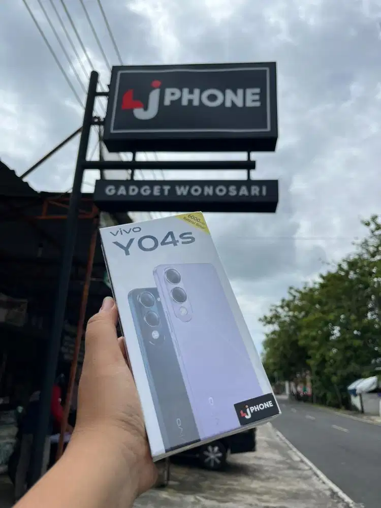 Vivo y04s 4/64 NEW