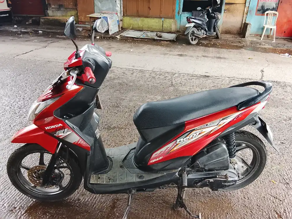 Honda Beat FI Injeksi 2014 Merah