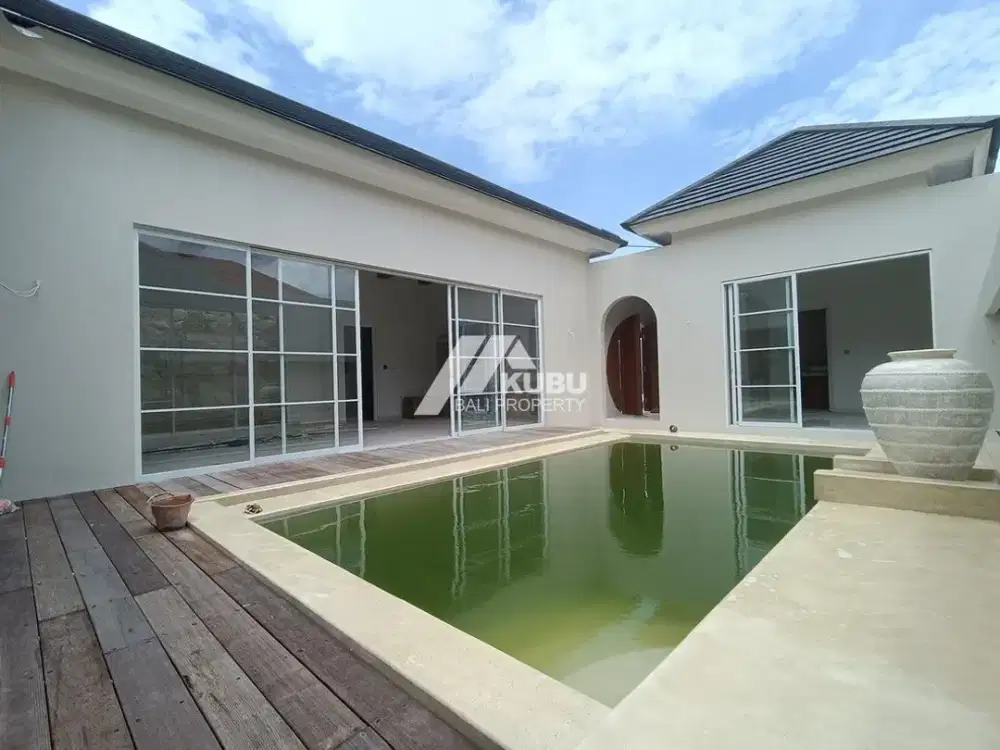 KBP1516  Clean and Bright 3-bedroom Villa in Sanur.