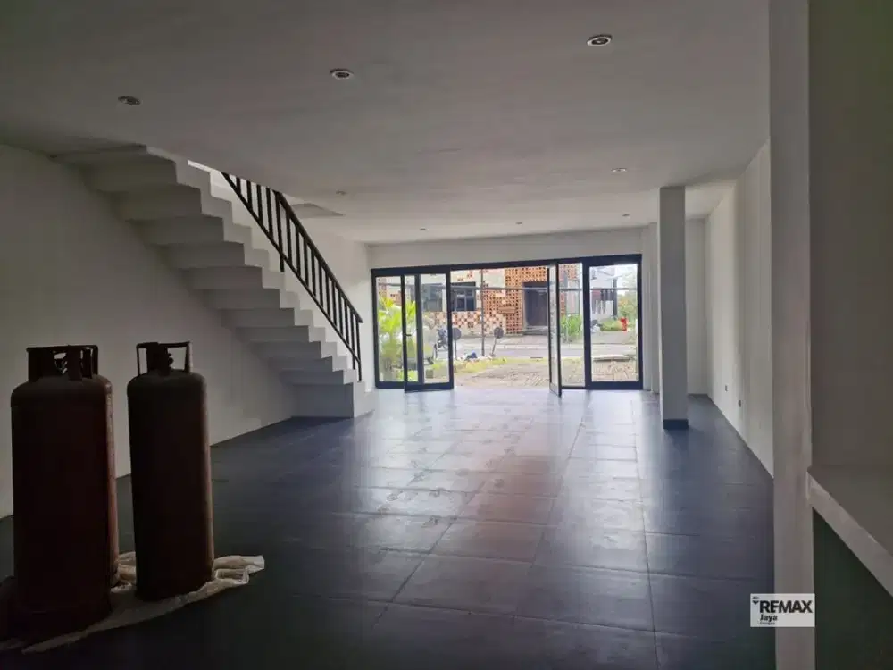 Shop For Rent Prime Location In Berawa