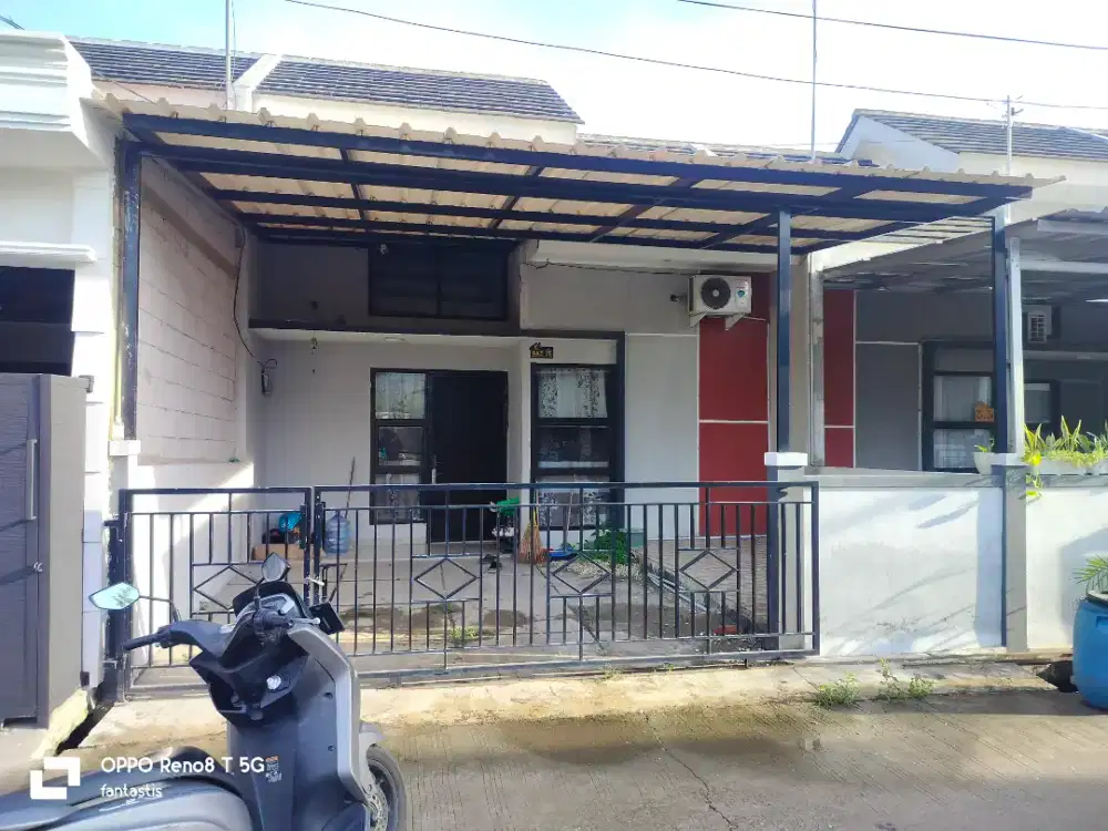 Di jual butuh over kredit Perumahan Graha Asri 2 no 25 posisi Depan