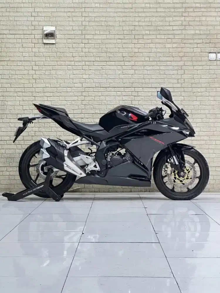 Pajak Baru ODO 5000 Perak! honda CBR250 RR 2020 Black Freedom