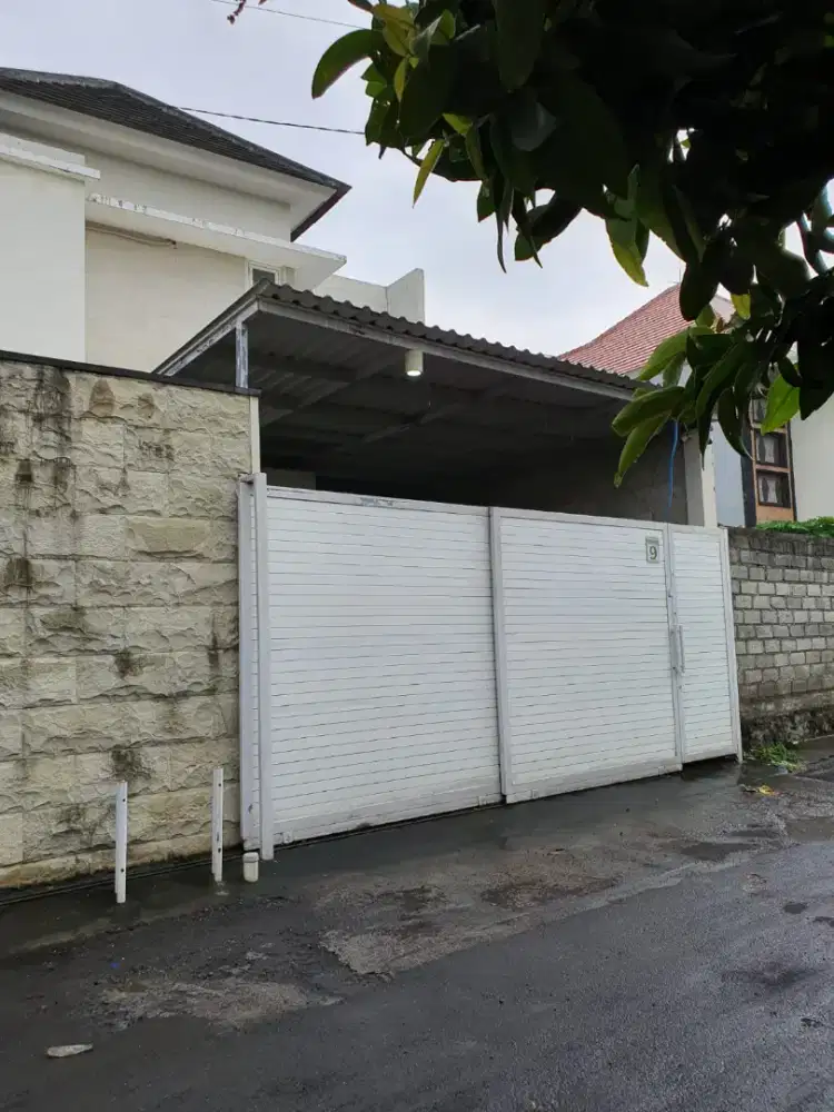 Jual rumah lantai 2 di dlm perumahan Cepaka DaLung Badung Bali