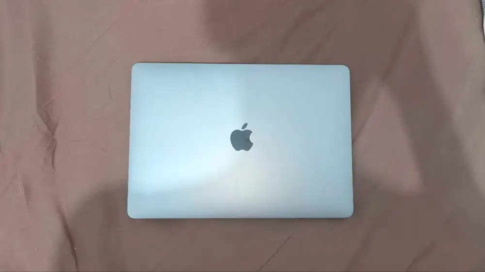 Macbook Pro 2019 13 Inch i5 8/128GB Kondisi Terawat Baik