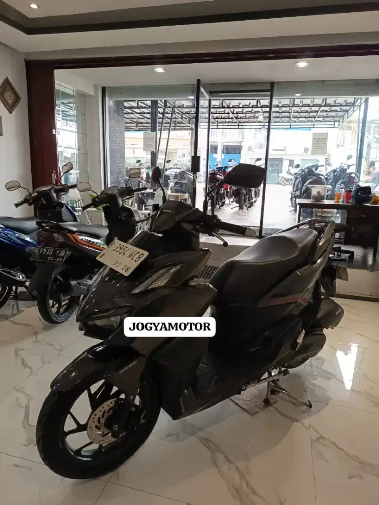 c - honda vario 160 th 2023 KM LOW 6RB