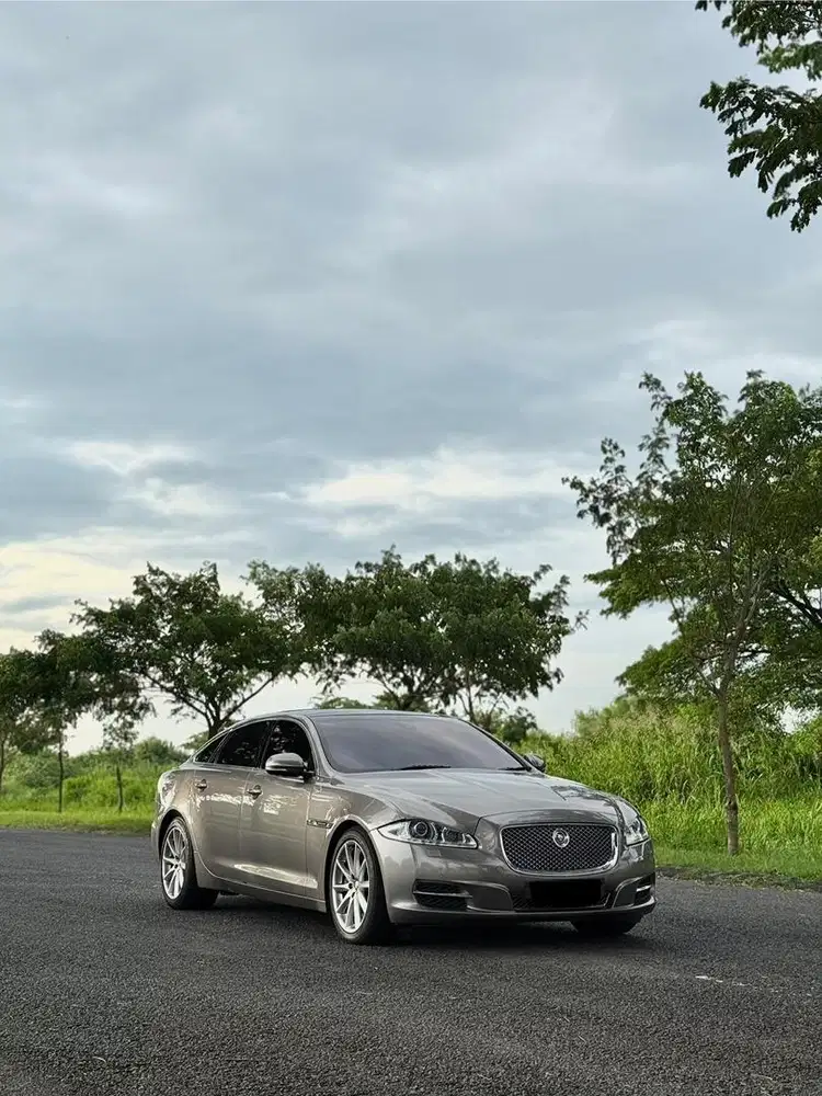 CASH Jaguar XJL 5.0 Supercharged 2011 Good Condition