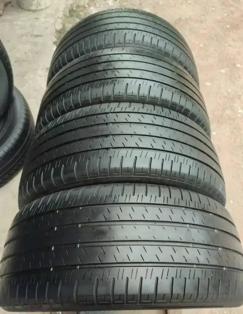 Ban Mobil Second Copotan Uk 225/50 18