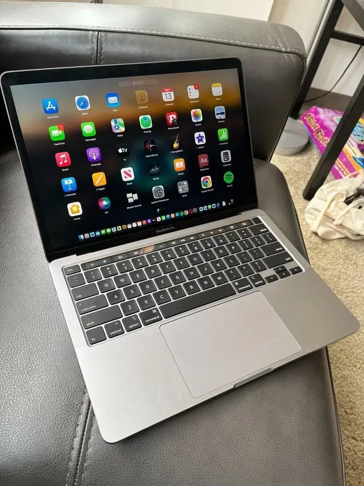 Macbook Pro 2020 i5 Touchbar
