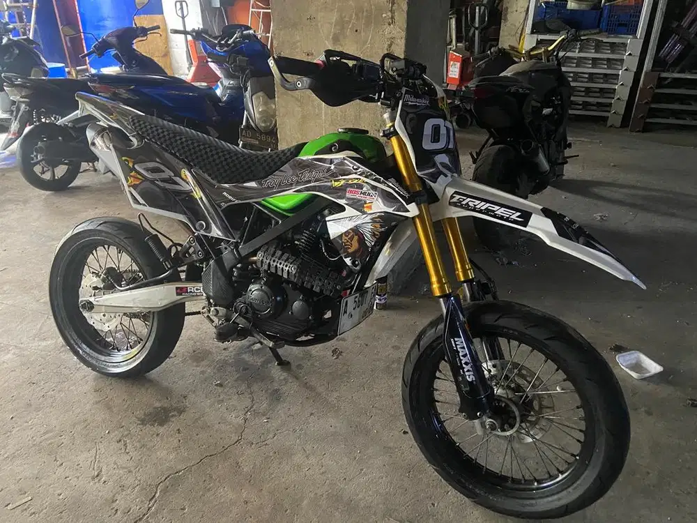 Motor KLX 150 ss lenagkap