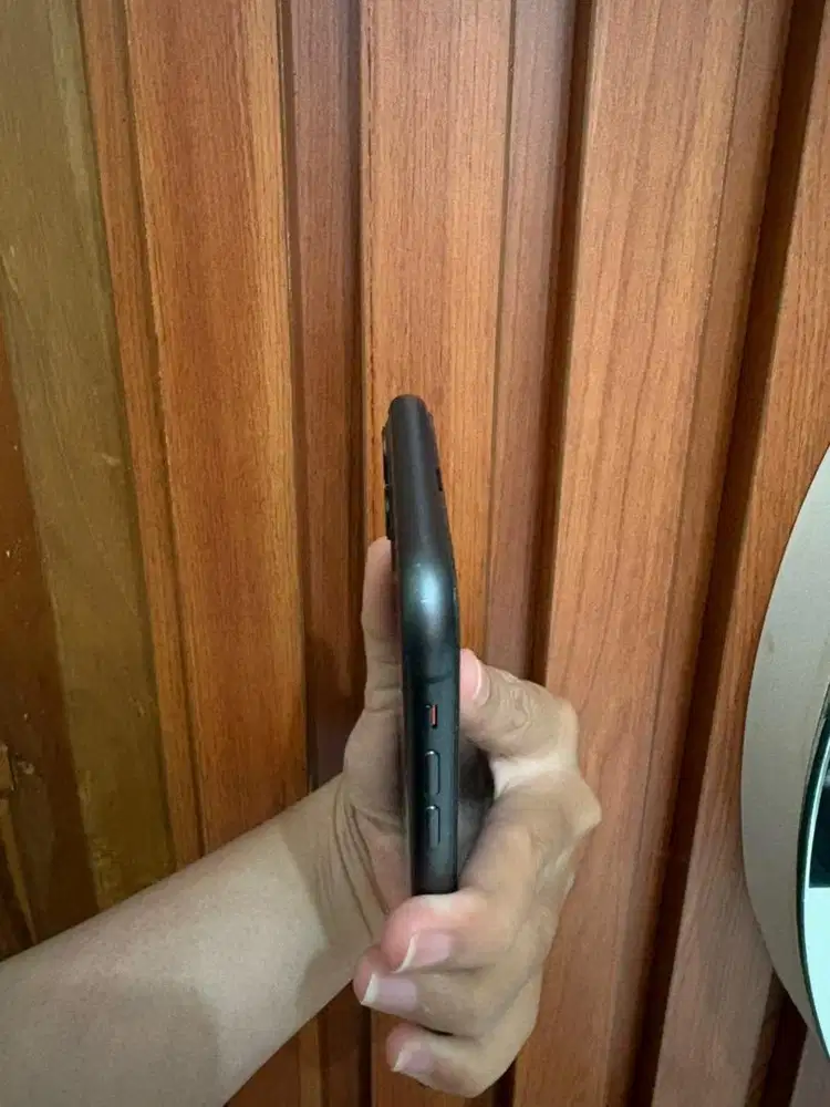 Iphone 11 64GB garansi resmi pemakaian pribadi