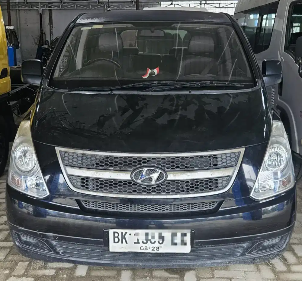 Hyundai Starex 2.5 mover manual 2013 hitam