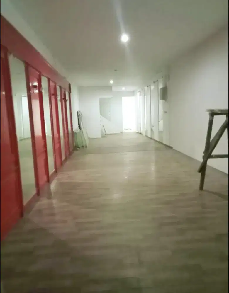 DISEWAKAN RUKO PASIR KALIKI MAIN ROAD JARANG ADA