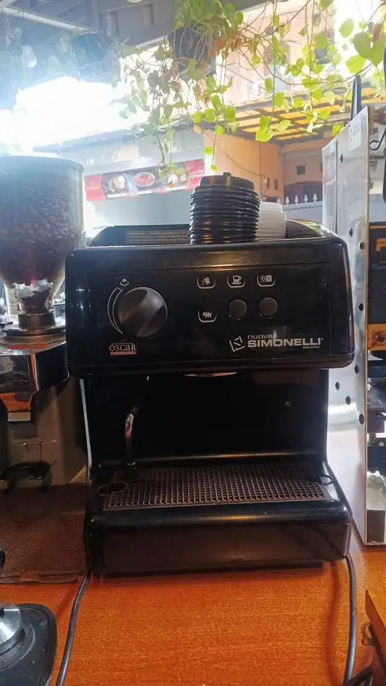 Mesin coffee Simonelli Oscar 1