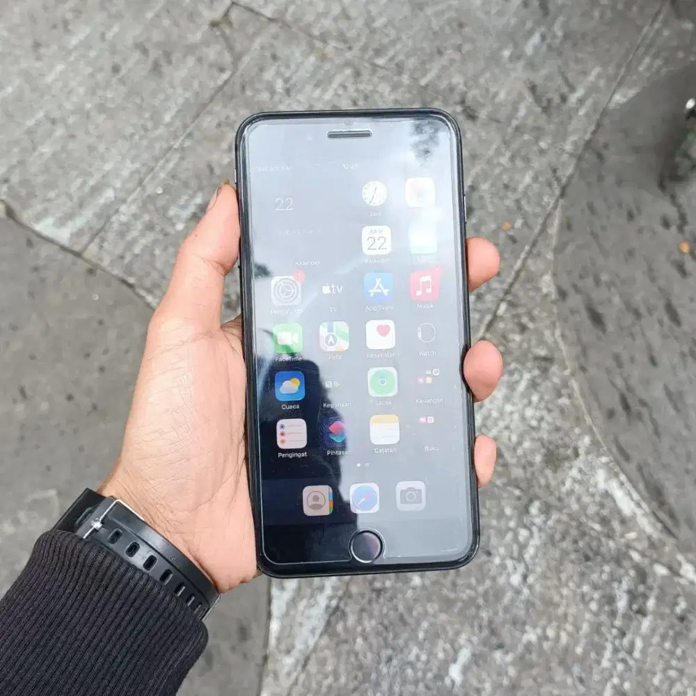 Iphone 8 Plus  64gb All Operator Murah Nominus